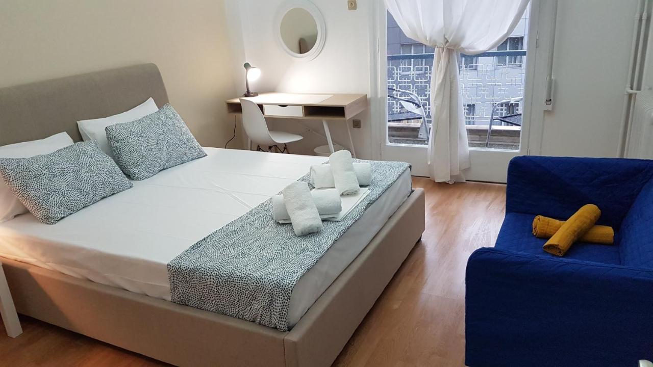 Apricot Apartment - Athens Center, 6 Bd, 2.5 Bath エクステリア 写真
