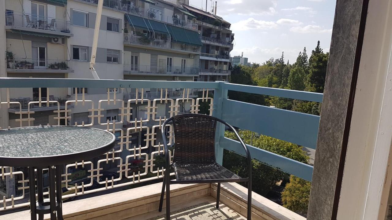 Apricot Apartment - Athens Center, 6 Bd, 2.5 Bath エクステリア 写真